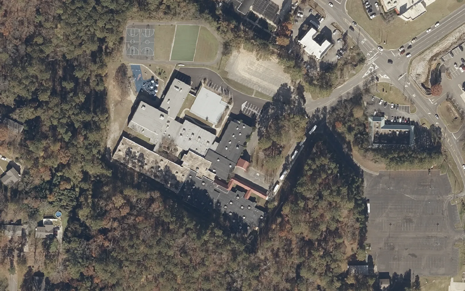 Aerial view of Rocky Ridge Elementary School on Old Rocky Ridge Road in Hoover, with its courts and play fields.