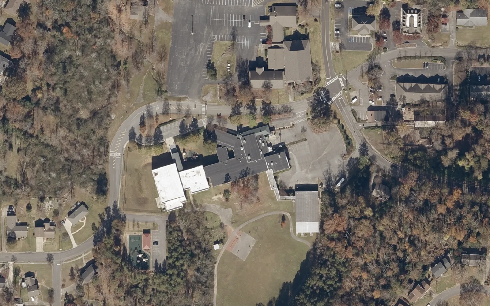 Aerial view of Shades Mountain Elementary School on Sumpter Street in Hoover, with its ball field and the homes around it.